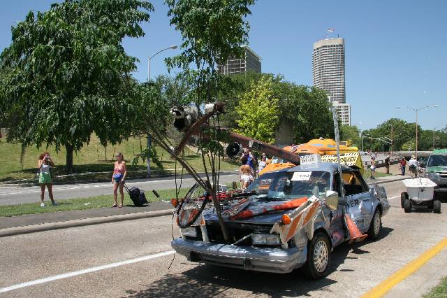 2006_ArtCar_3_Parade 160 